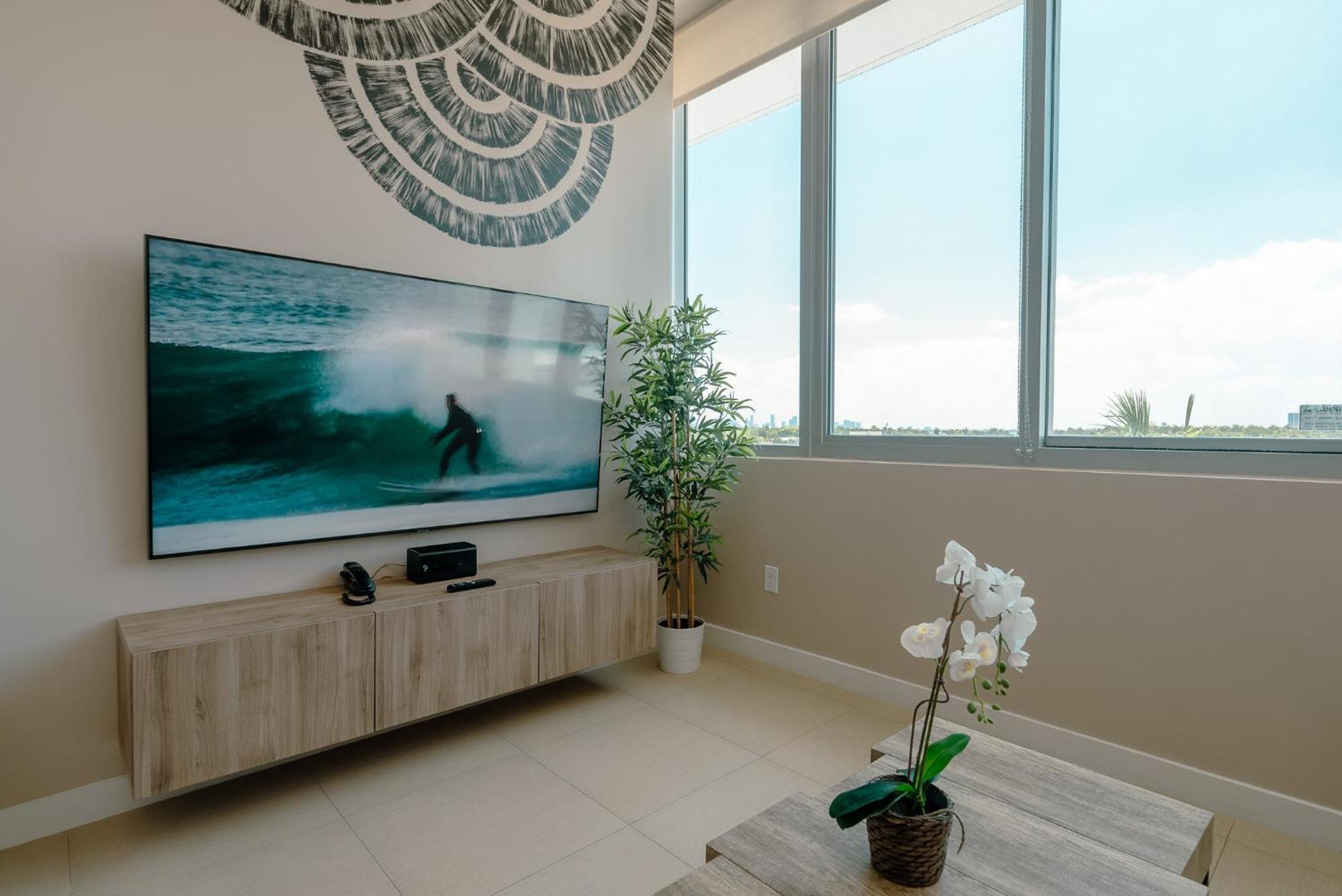 Ocean 2 Sky At Monte Carlo Miami Beach Bilik gambar