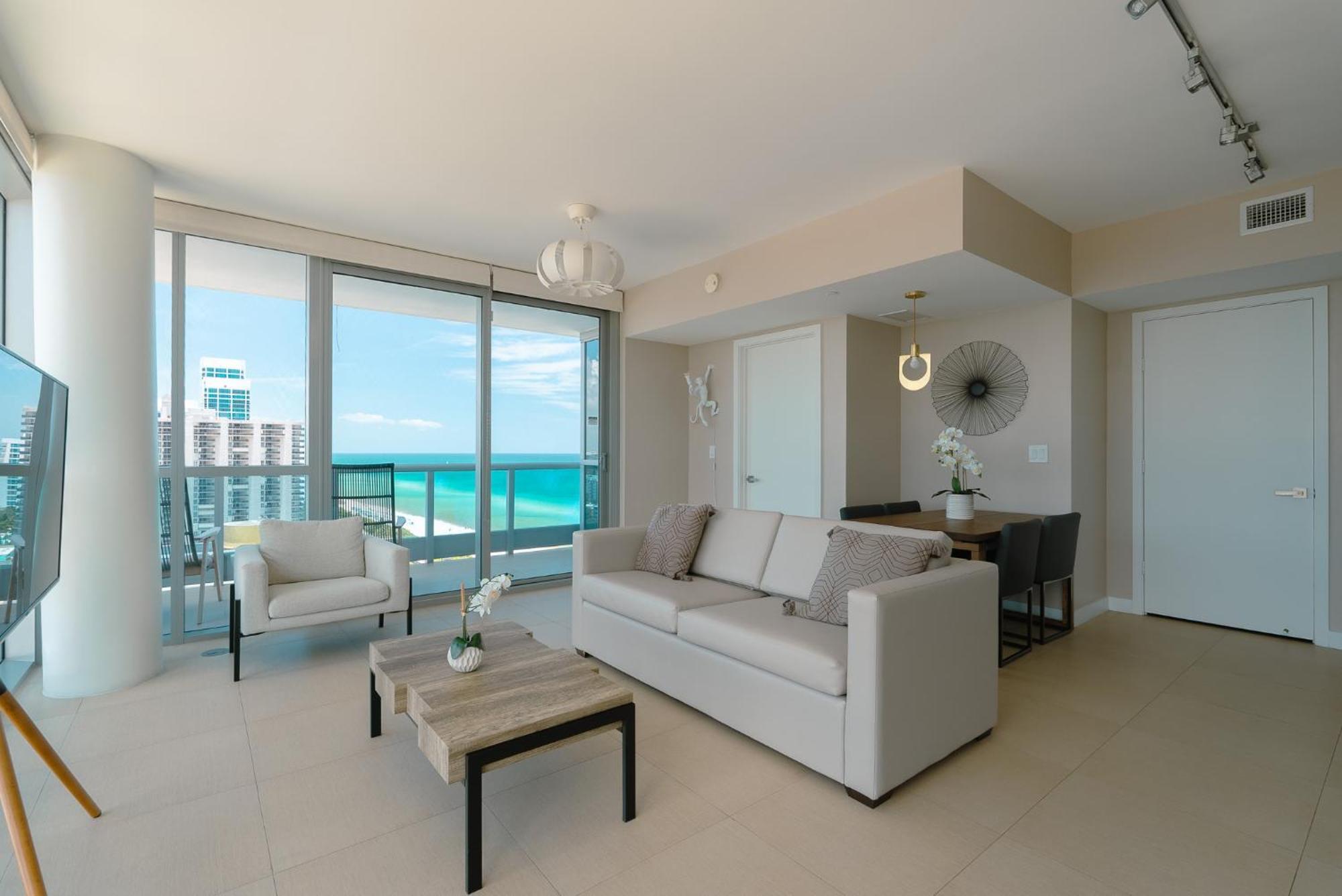Ocean 2 Sky At Monte Carlo Miami Beach Bilik gambar