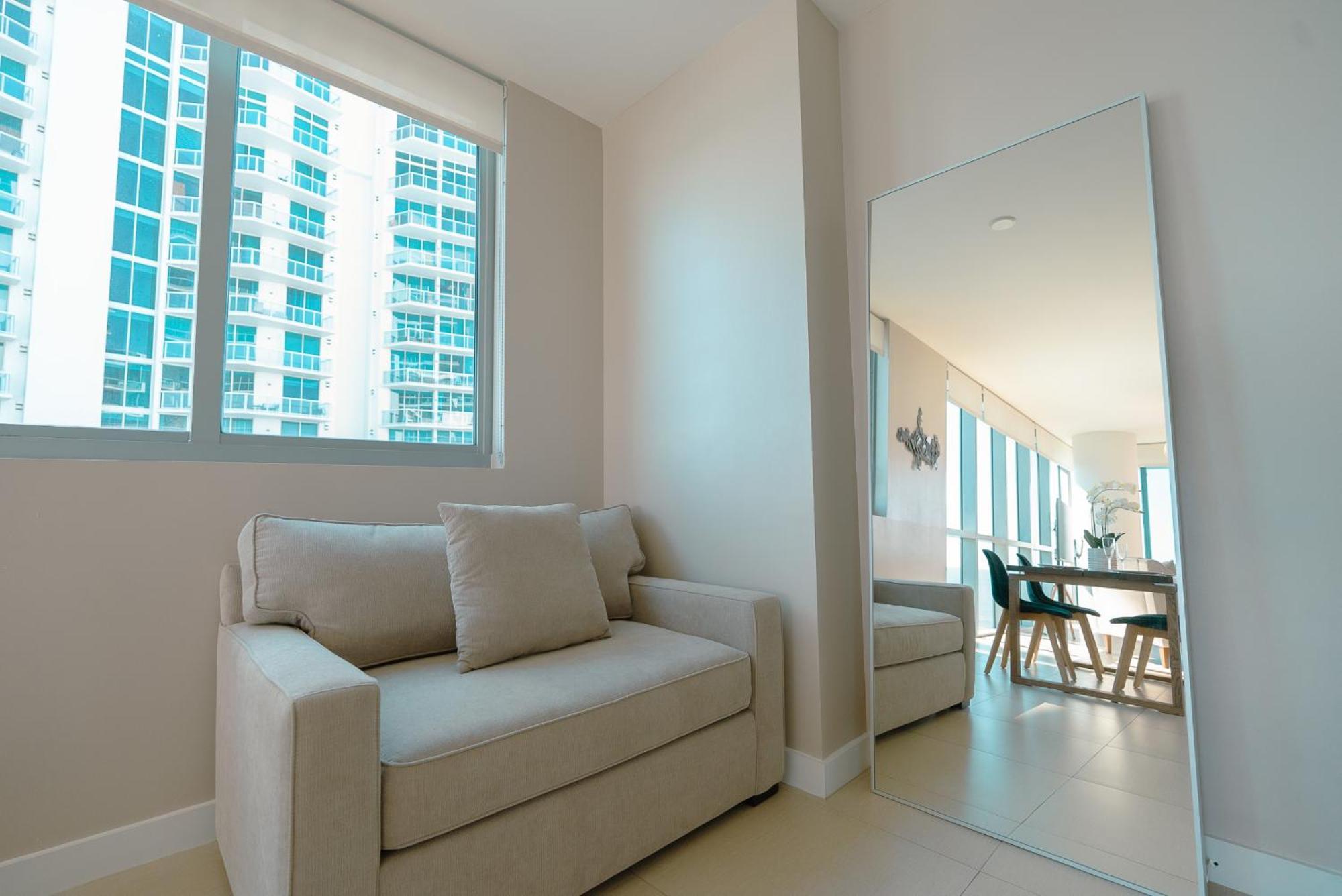 Ocean 2 Sky At Monte Carlo Miami Beach Bilik gambar