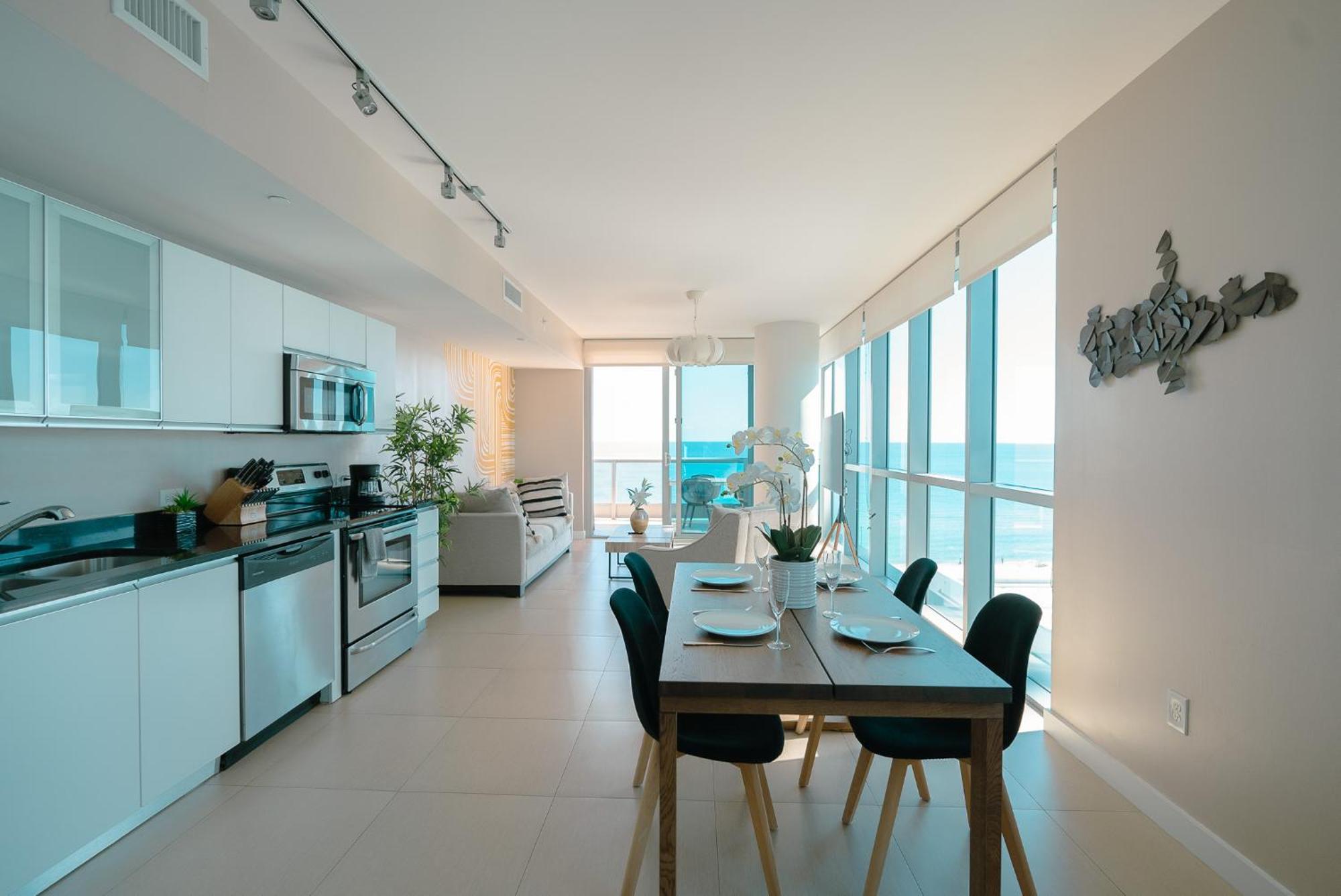 Ocean 2 Sky At Monte Carlo Miami Beach Bilik gambar