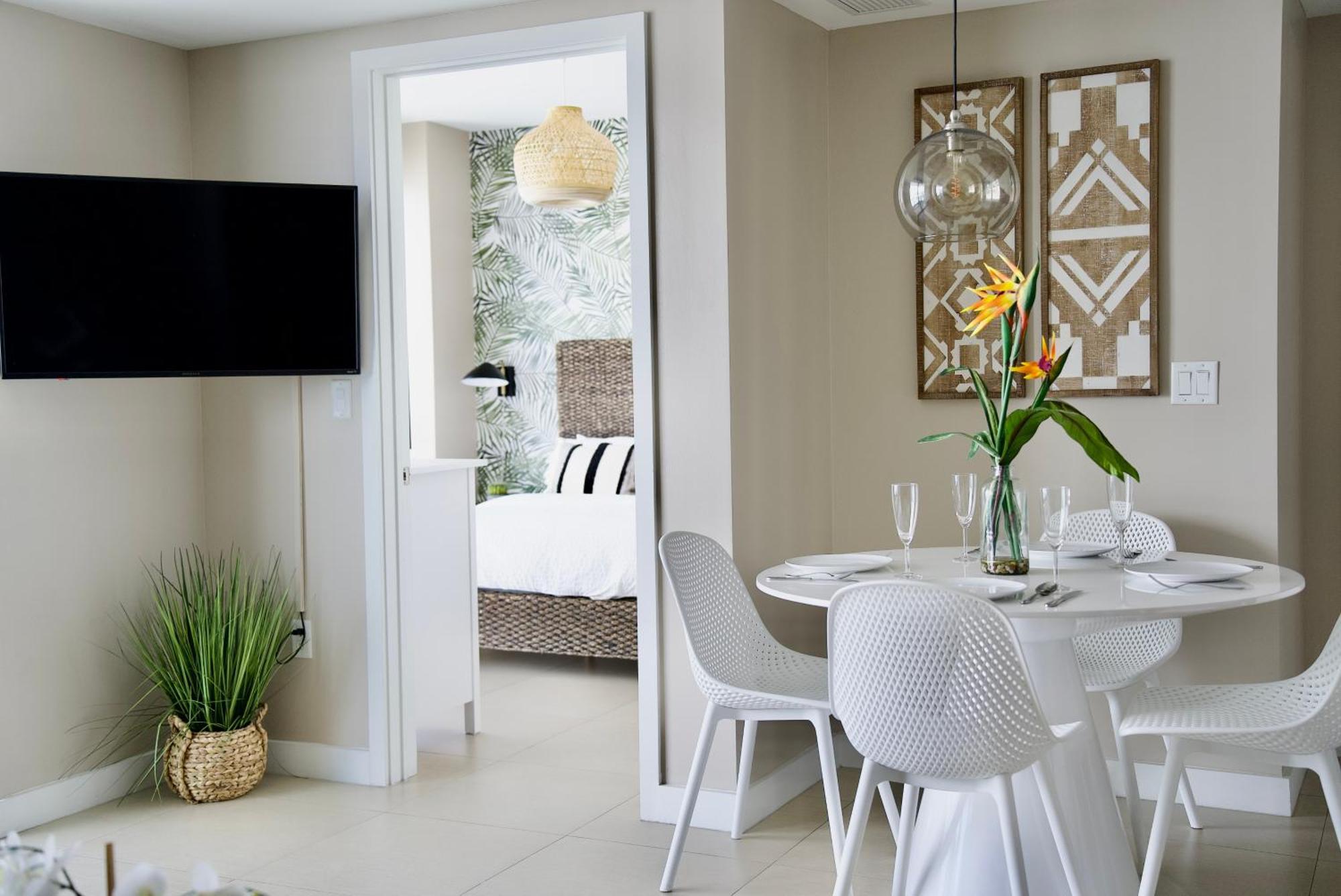 Ocean 2 Sky At Monte Carlo Miami Beach Bilik gambar