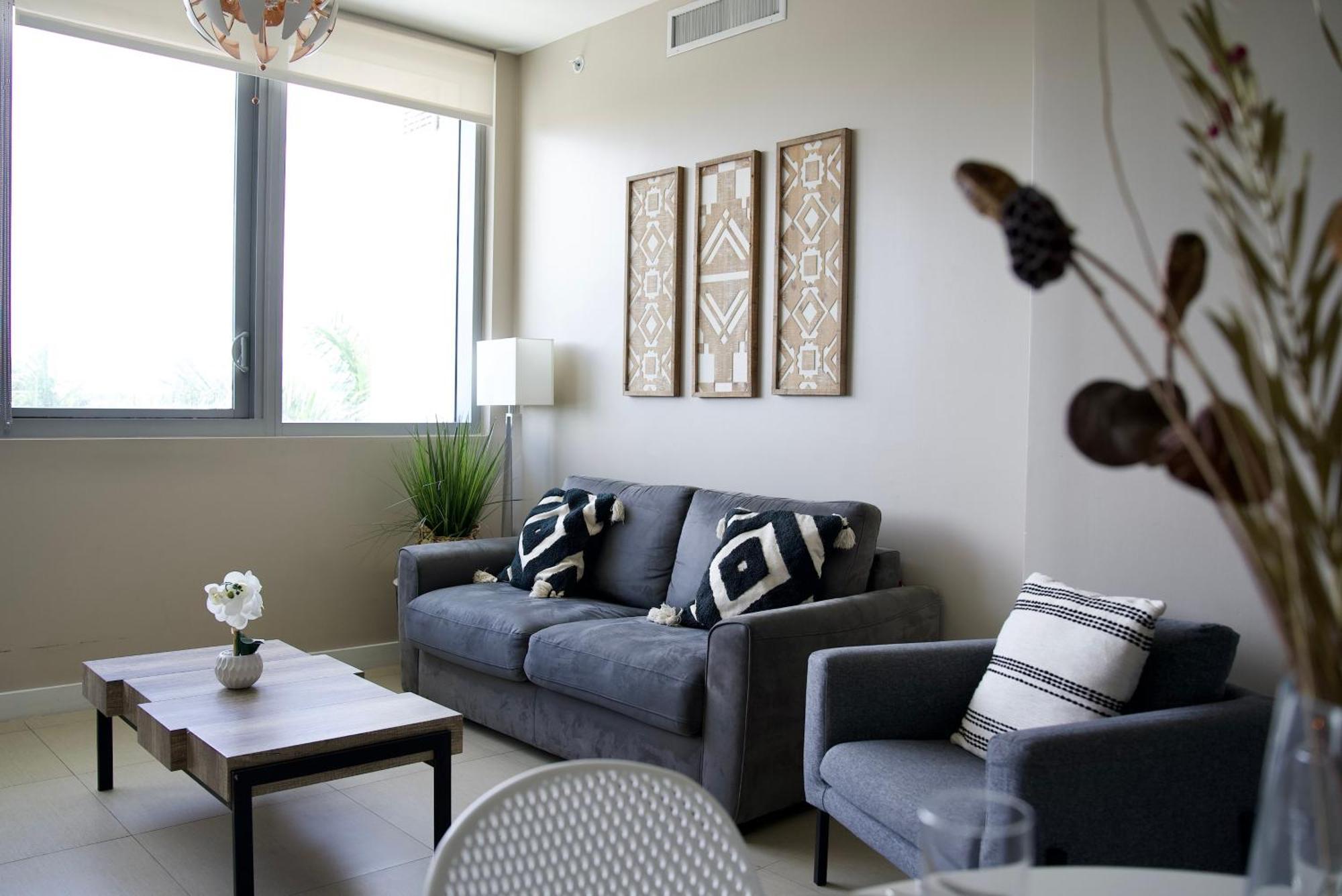 Ocean 2 Sky At Monte Carlo Miami Beach Bilik gambar