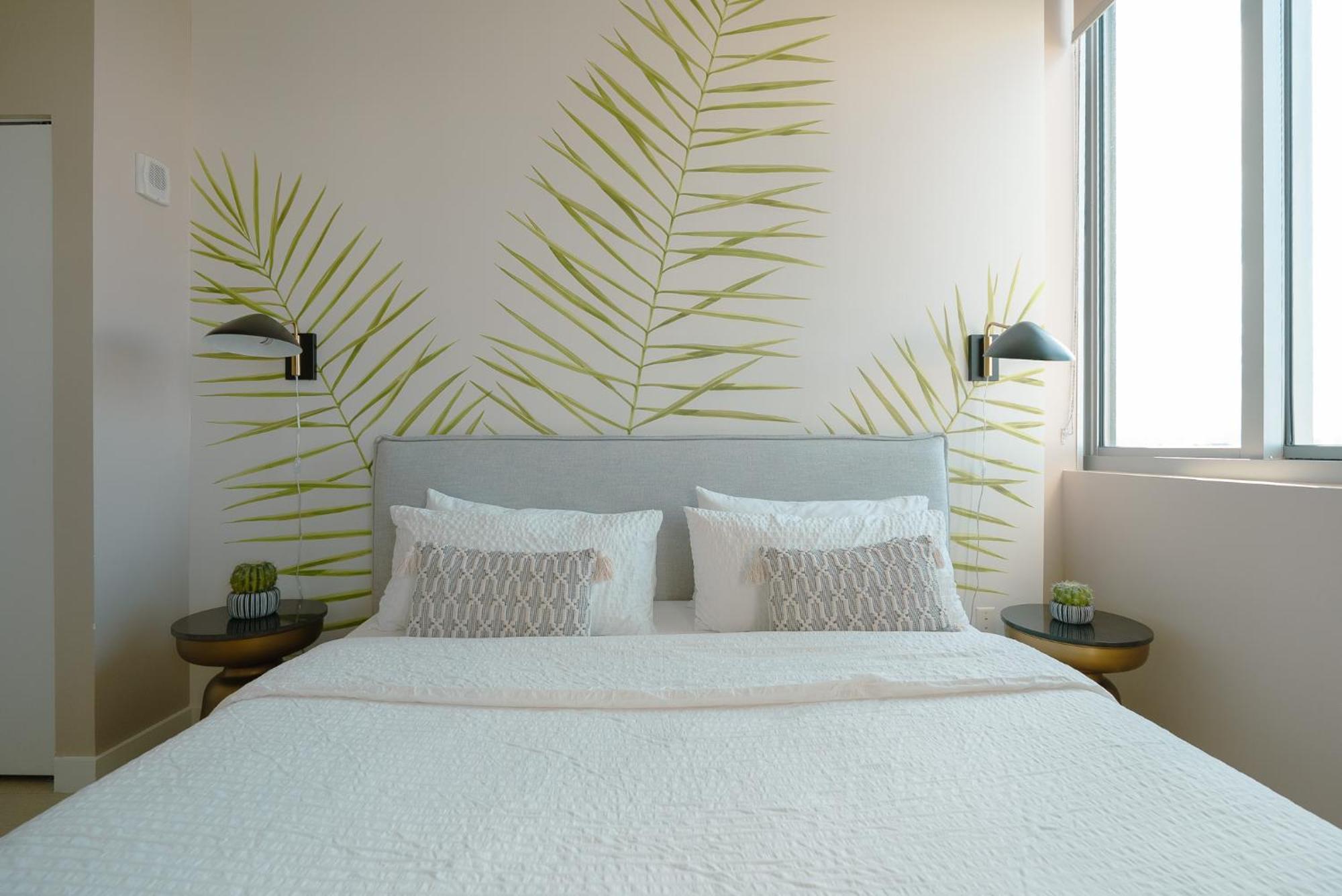 Ocean 2 Sky At Monte Carlo Miami Beach Bilik gambar